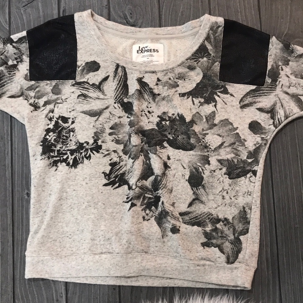 3/4 Sleeve Floral Print Cozy Embellished Sweater - Picture 5 of 8